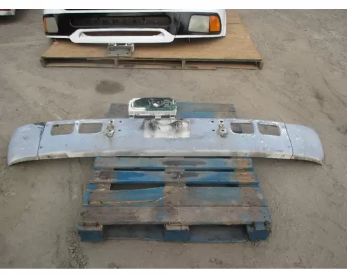 INTERNATIONAL 8100 BUMPER ASSEMBLY, FRONT