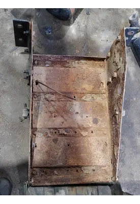 INTERNATIONAL 8100 Battery Box