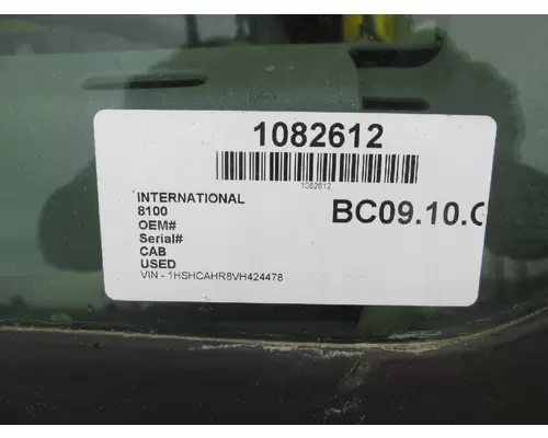 INTERNATIONAL 8100 CAB
