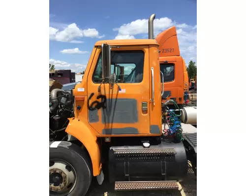 INTERNATIONAL 8100 CAB