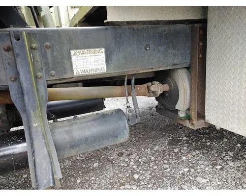 INTERNATIONAL 8100 Complete Vehicle