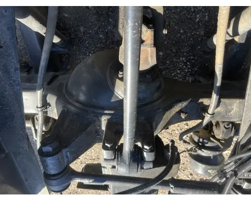 INTERNATIONAL 8100 Cutoff Assembly