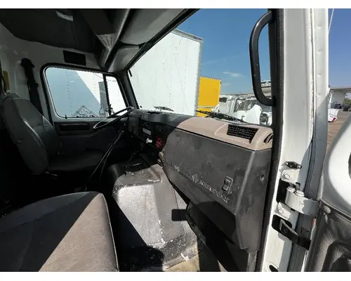 INTERNATIONAL 8100 Dash Assembly