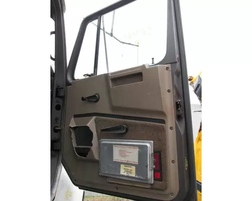 INTERNATIONAL 8100 Door Assembly, Front