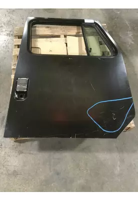 INTERNATIONAL 8100 Door Assembly