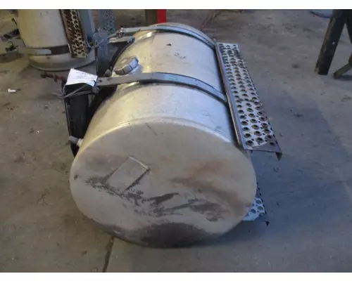 INTERNATIONAL 8100 FUEL TANK