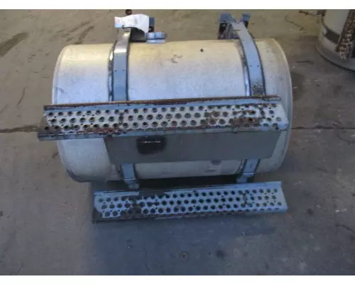 INTERNATIONAL 8100 FUEL TANK