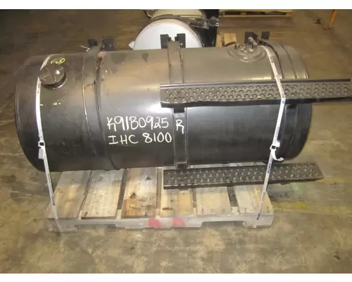 INTERNATIONAL 8100 FUEL TANK