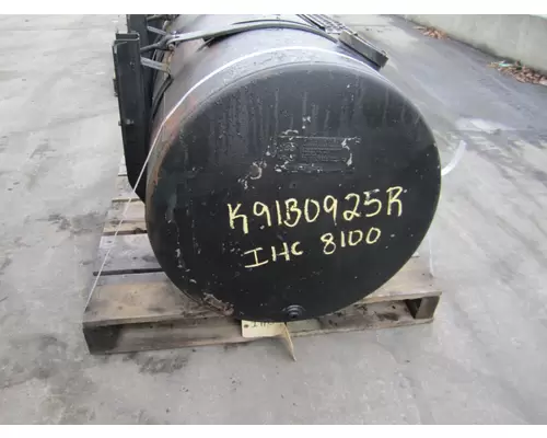 INTERNATIONAL 8100 FUEL TANK