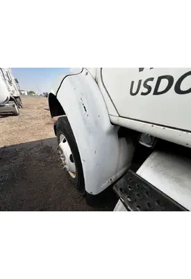 INTERNATIONAL 8100 Fender Extension