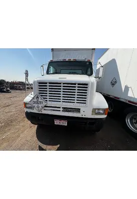 INTERNATIONAL 8100 Grille