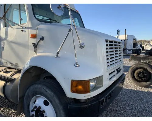 INTERNATIONAL 8100 Hood