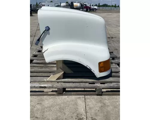 INTERNATIONAL 8100 Hood