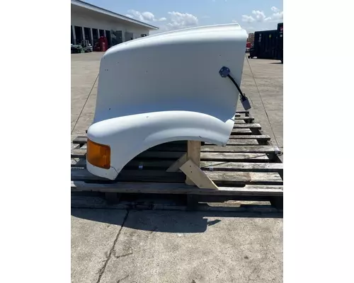 INTERNATIONAL 8100 Hood