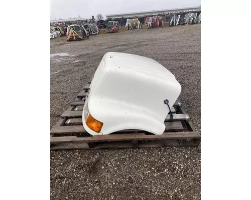 INTERNATIONAL 8100 Hood