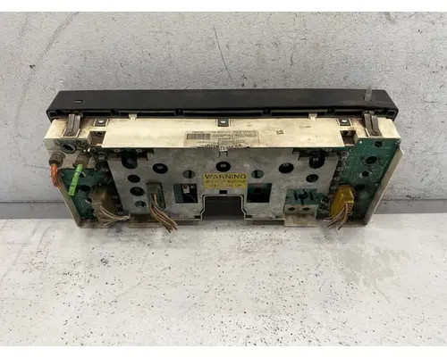 INTERNATIONAL 8100 Instrument Cluster