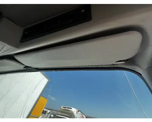 INTERNATIONAL 8100 Interior Sun Visor