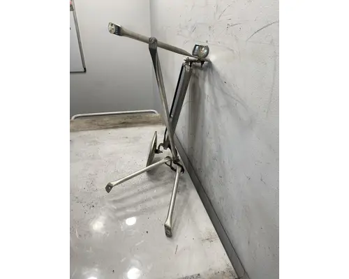 INTERNATIONAL 8100 Mirror (Side View)