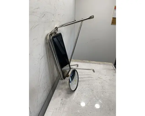 INTERNATIONAL 8100 Mirror (Side View)