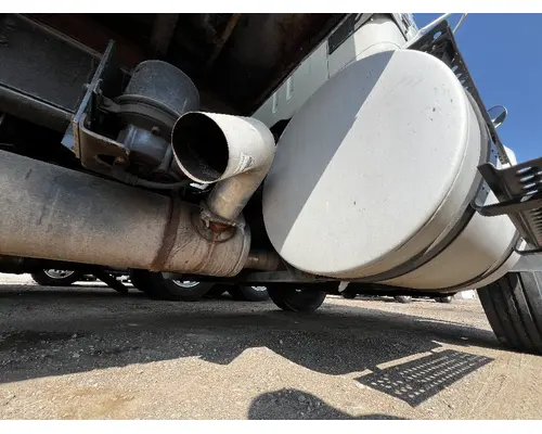 INTERNATIONAL 8100 Muffler