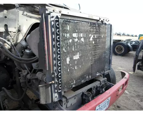 INTERNATIONAL 8100 Radiator