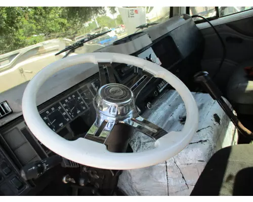 INTERNATIONAL 8100 STEERING COLUMN