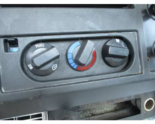 INTERNATIONAL 8100 TEMPERATURE CONTROL