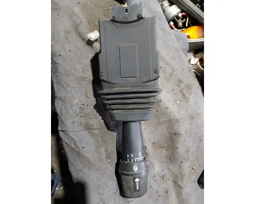 INTERNATIONAL 8100 Turn Signal Switch 