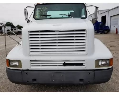 INTERNATIONAL 8200 1988-2001 HOOD