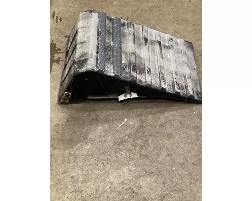 INTERNATIONAL 8200 Battery Box Cover