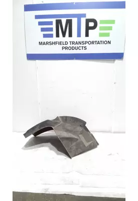 INTERNATIONAL 8200 Fender Extension