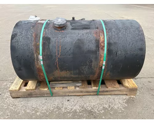 INTERNATIONAL 8200 Fuel Tank