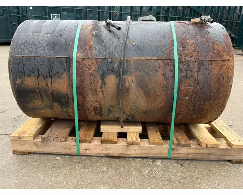 INTERNATIONAL 8200 Fuel Tank