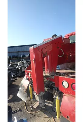 INTERNATIONAL 8200 Hoist