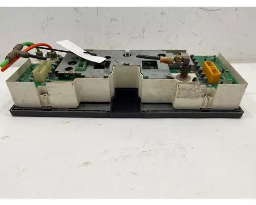 INTERNATIONAL 8200 Instrument Cluster