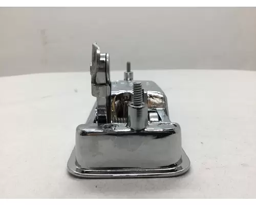 INTERNATIONAL 8300 Door Handle