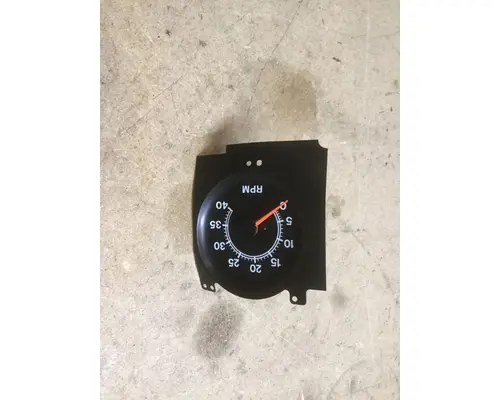 INTERNATIONAL 8300 Instrument Cluster