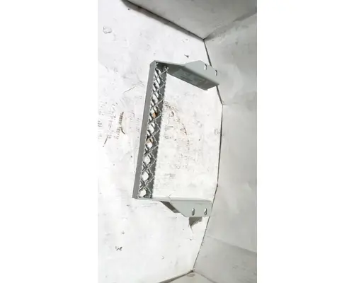 INTERNATIONAL 8300 Step