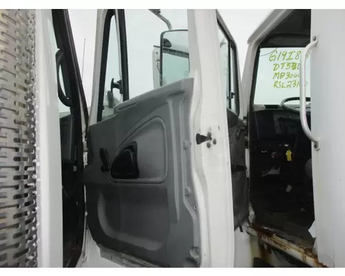 INTERNATIONAL 8500 2003-2018 DOOR ASSEMBLY, FRONT