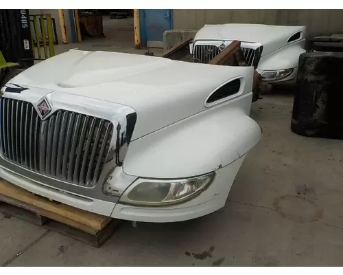 INTERNATIONAL 8500 Hood