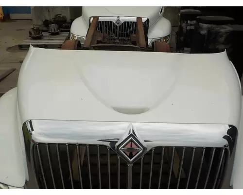 INTERNATIONAL 8500 Hood
