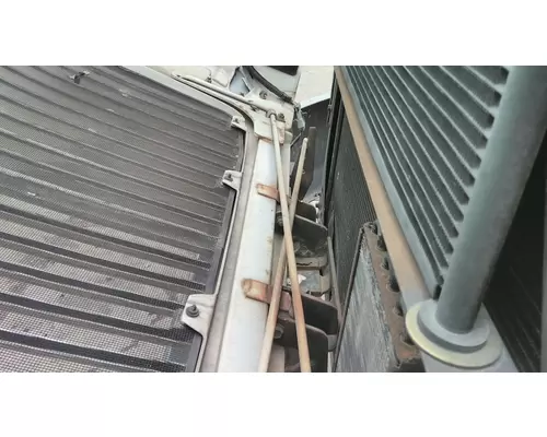INTERNATIONAL 8600 (RIGHT HAND DRIVE) HOOD