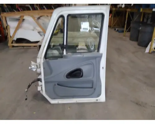 INTERNATIONAL 8600 2003-2018 DOOR ASSEMBLY, FRONT