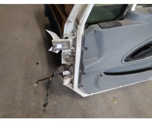 INTERNATIONAL 8600 2003-2018 DOOR ASSEMBLY, FRONT