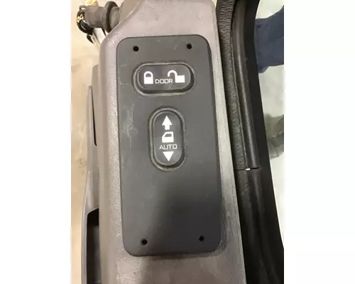 INTERNATIONAL 8600 2003-2018 DOOR ASSEMBLY, FRONT