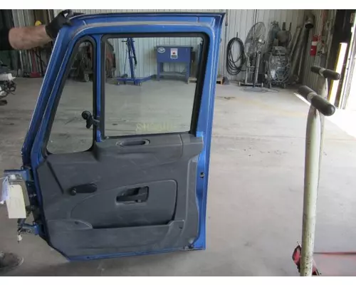 INTERNATIONAL 8600 2003-2018 DOOR ASSEMBLY, FRONT