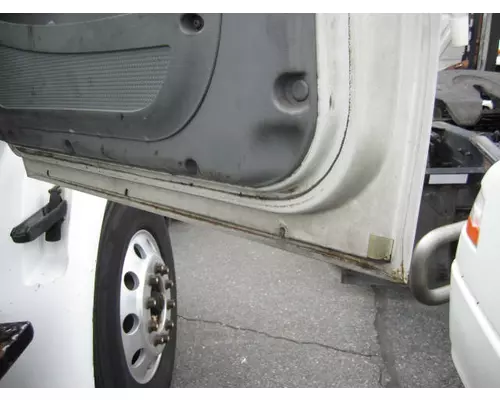 INTERNATIONAL 8600 2003-2018 DOOR ASSEMBLY, FRONT