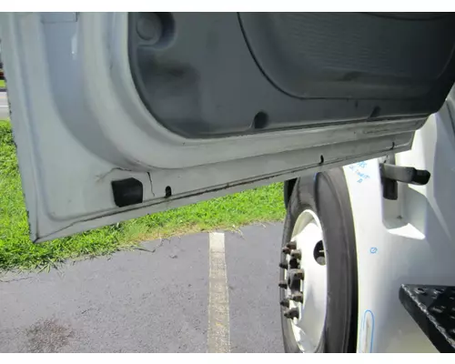 INTERNATIONAL 8600 2003-2018 DOOR ASSEMBLY, FRONT