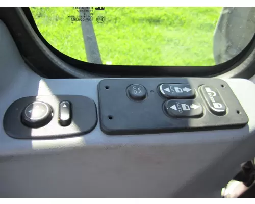 INTERNATIONAL 8600 2003-2018 DOOR ASSEMBLY, FRONT
