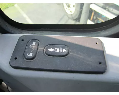 INTERNATIONAL 8600 2003-2018 DOOR ASSEMBLY, FRONT